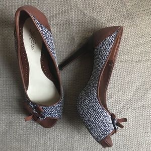 Brown & Dark Blue Pumps By Lela Rose.